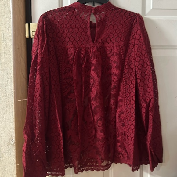 *FINAL* TORRID Mixed Lace High Neck Top: RED: NEW WITH TAGS: SIZE 2 - Picture 4 of 4